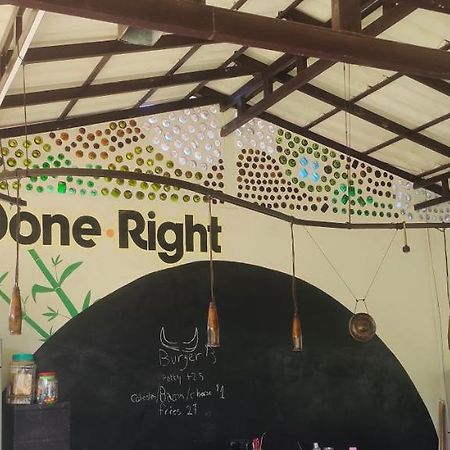 Done Right Hostel Phumi Chrouy Svay Ngoại thất bức ảnh